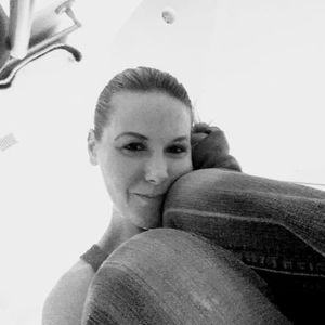 Meet your Posher, Angie